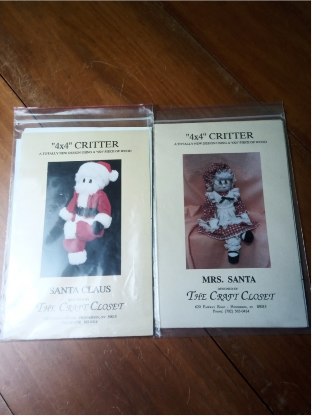 The Craft Closet Santa Mrs Santa 4x4 Critter Craft Pattern Set